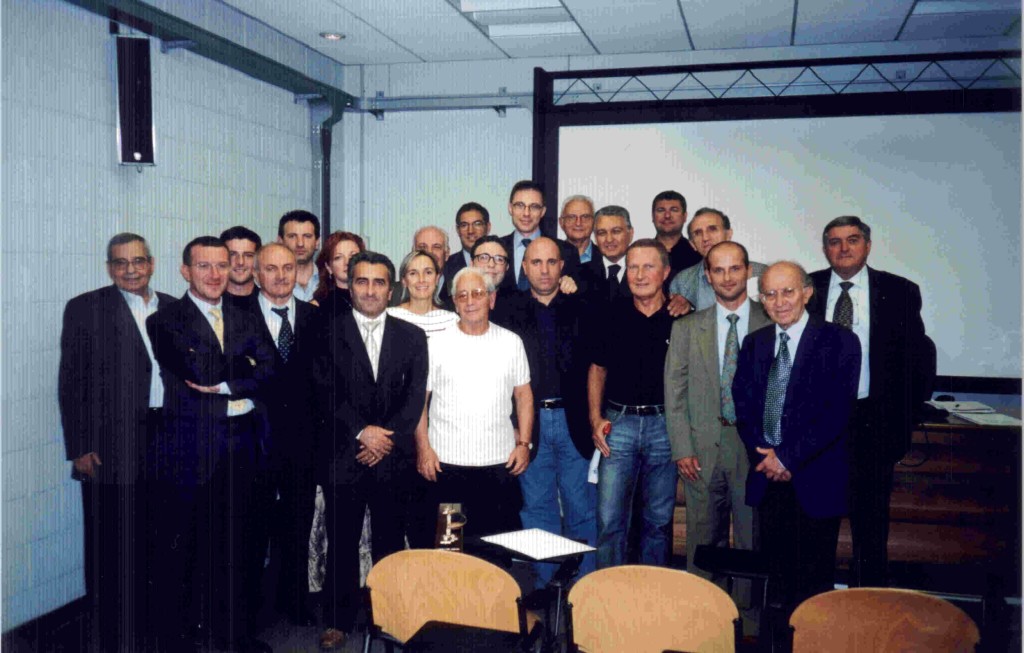 x-MILANO-2002-09-27-foto di gruppo_sel